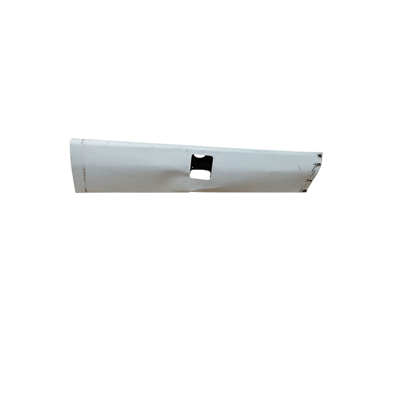 Cessna 172 Main Landing Gear Fairing Assembly RH        PN 0541193-8