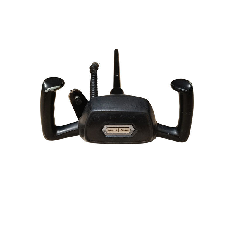 Cessna 150/152 Control Wheel with Switch        PN 0513261-17