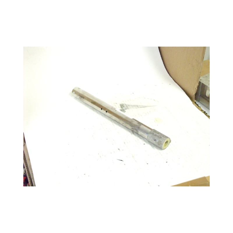 Commander 114b Yoke Shaft 1x RH / 1x LH 47241-9