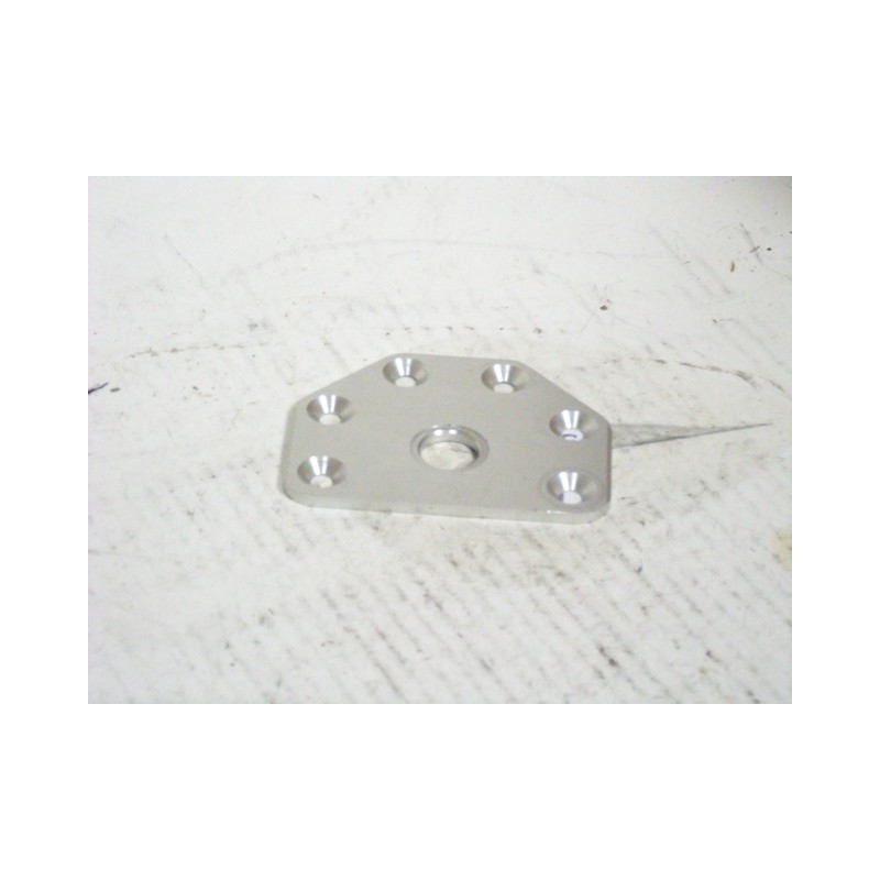 Cirrus Bracket 20144-001 A