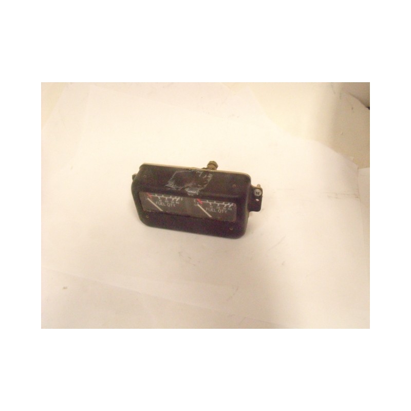 Rochester Gauges Fuel QTY. Indicator 28V 6247-00163 C669562-0107 811 