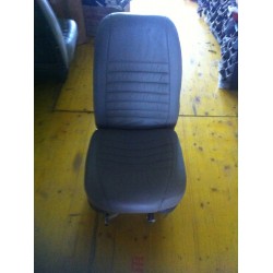 Middle Seats Cessna 210