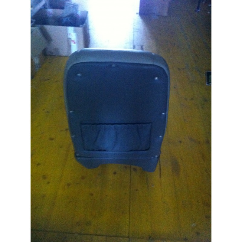 Middle Seats Cessna 210