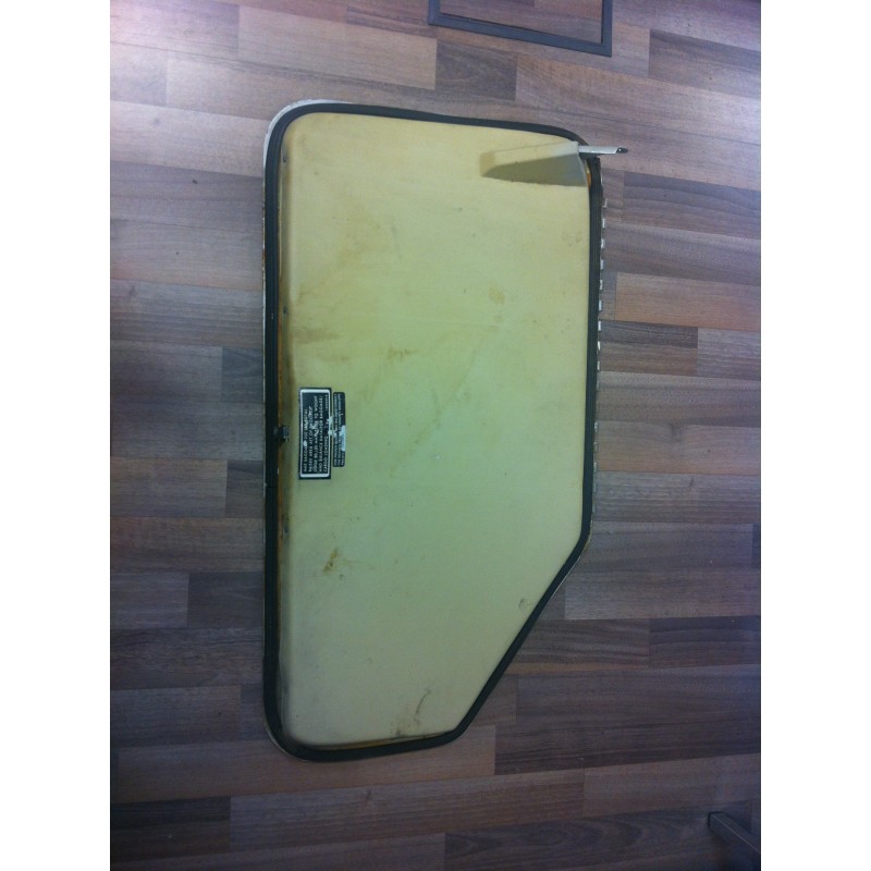 Baggage door C210 1217001-1
