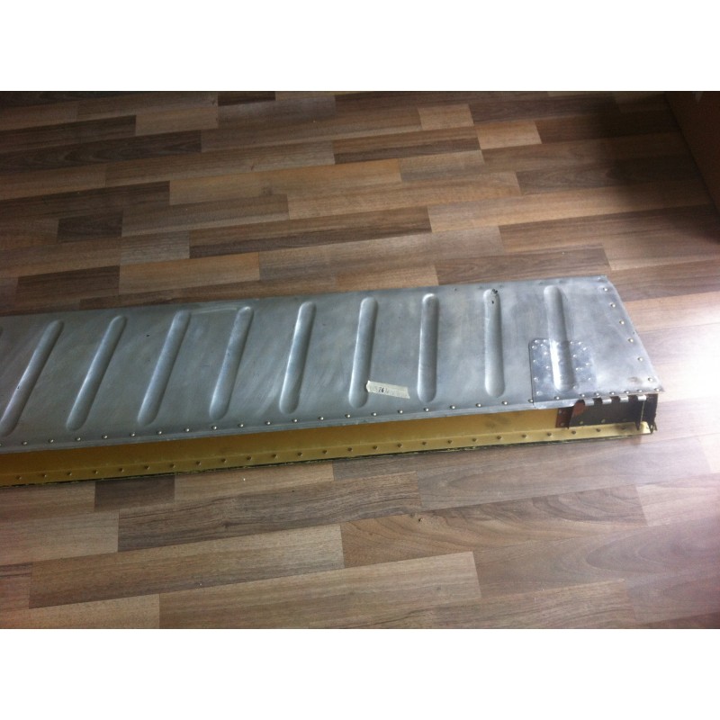 Aileron rh 42003-504