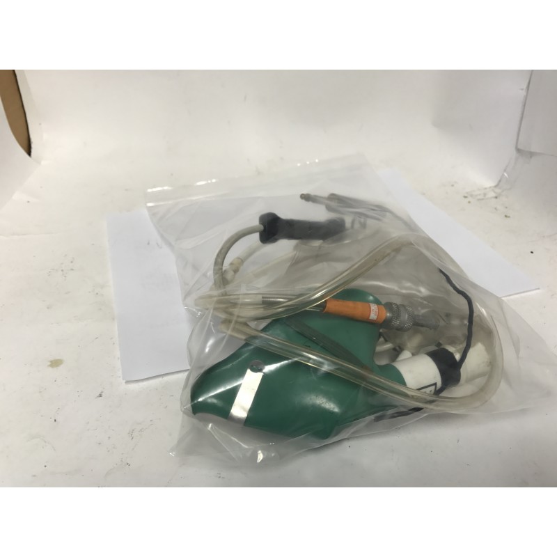 oxygen mask with microphone