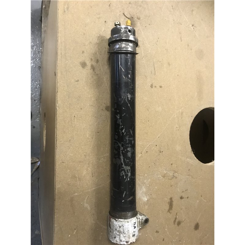 strut nose gear 79110-005