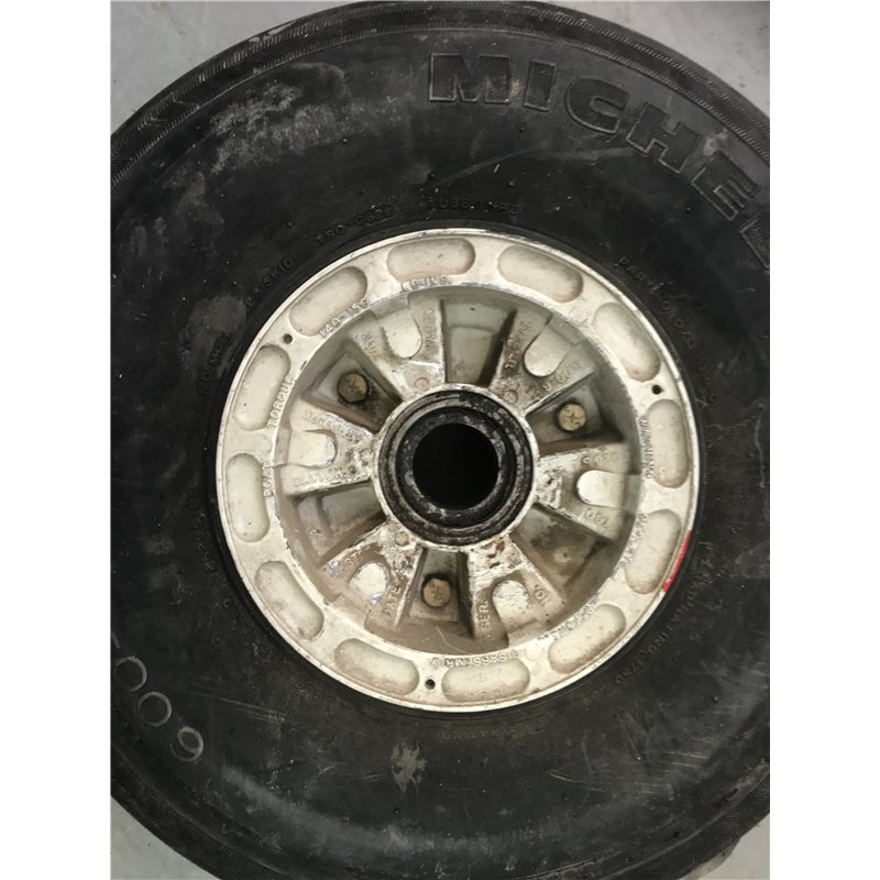 McCauley Type III 6.00-6 wheel assy