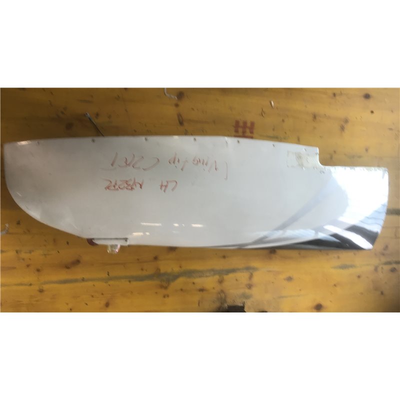 Cessna 210 wing tip 1221111-203 rh