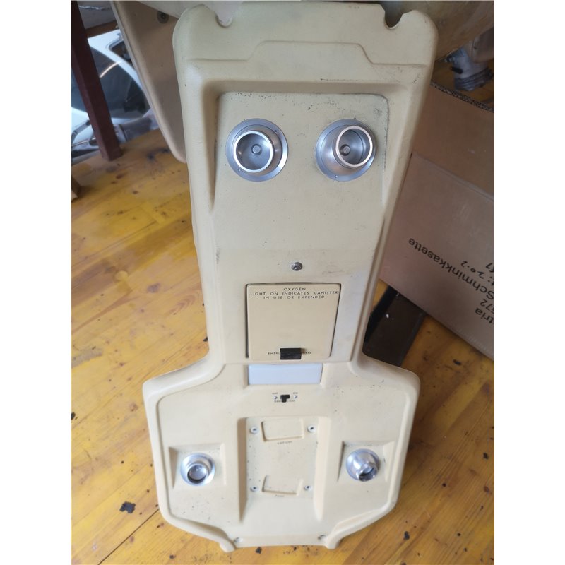 Cessna 210 Headliner