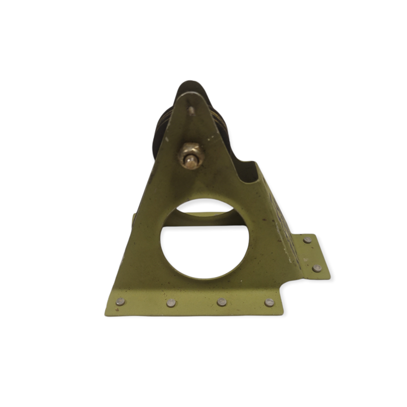 Cessna 152 Bracket Pully 0411939-1