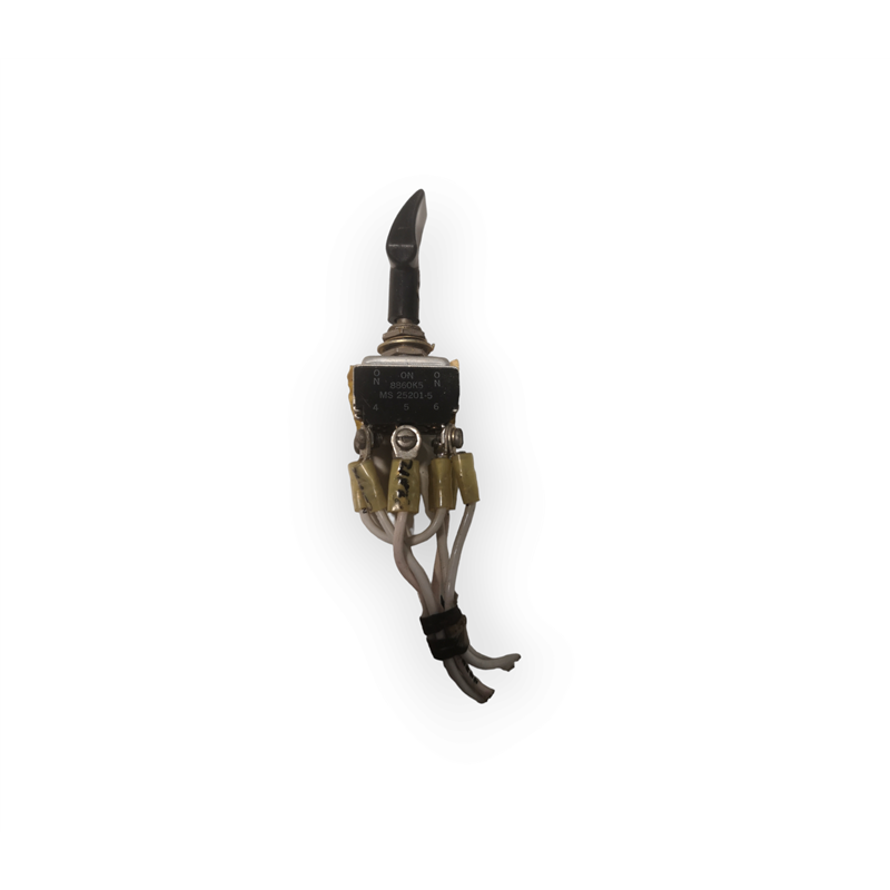 Commander 114A Gear switch MS25201-5