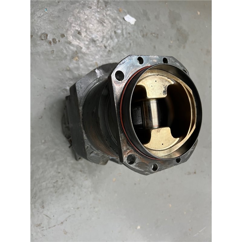  LW12987, Lycoming IO-360 cylinder 