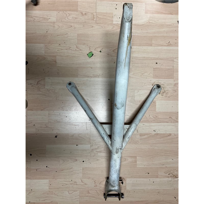 nose gear mount 880 420 1200