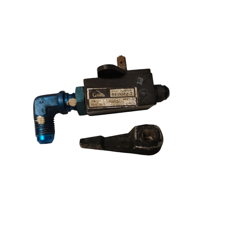 Fuel Selector C-150 Pn 9851070-2