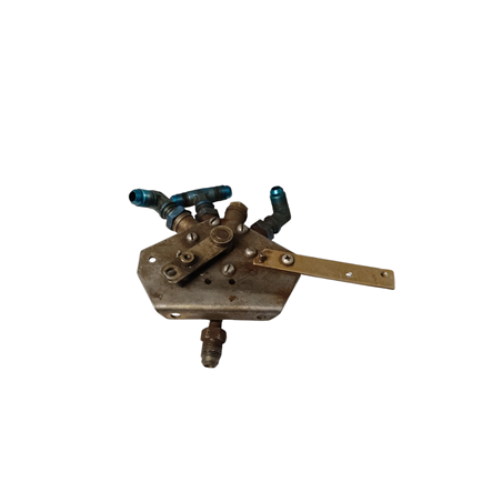 Cessna 337 Airborne Fuel Selector Valve Assembly 1H12-2       PN 1426029-4